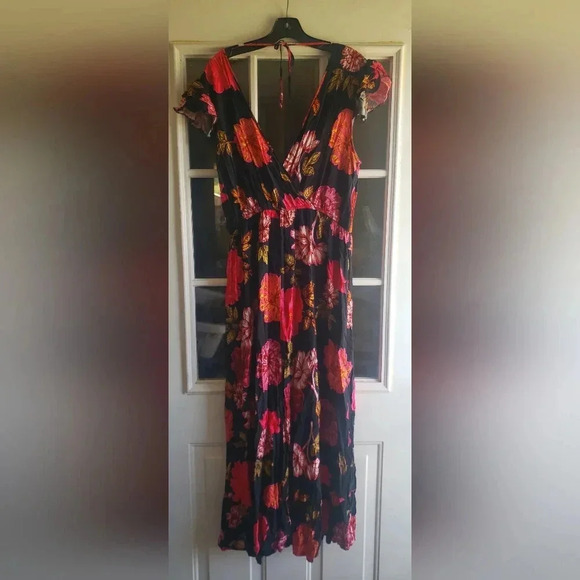 Xhilaration| Hi-Lo Tie-Front Floral Maxi  Dress - Picture 2 of 2